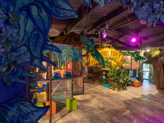 Parc de loisirs Benodet - la zone de jeux couverte du PandAventure Park